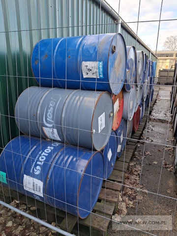 Zużyte opakowania zawierające pozostałości substancji niebezpiecznych lub nimi zanieczyszczone - pakiet zawierający 2 000 kg, w tym: zużyte pojemniki po produktach mps metalowe – 1 400 kg, plastikowe - 600 kg /kod odpadu 15 01 10*/ 